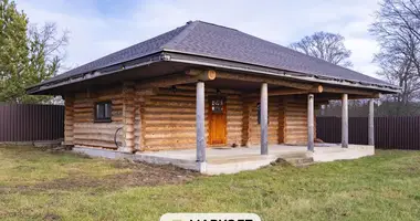 Haus in Radaskovicki siel ski Saviet, Weißrussland