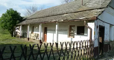 Casa 2 habitaciones en Nagyivan, Hungría