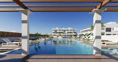 Penthouse 3 chambres avec obschestvennyy basseyn public pool, avec Près de l'école dans Los Alcazares, Espagne