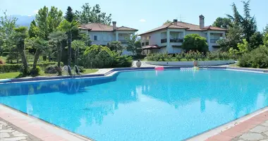 Villa 16 Zimmer mit Meerblick, mit Schwimmbad, mit Bergblick in Leptokarya, Griechenland