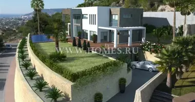 Villa  mit Klimaanlage, mit Garage, mit Am Meer in Calp, Spanien