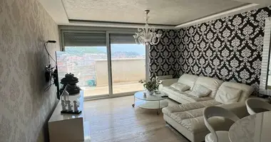 Apartamento 4 habitaciones en Budva, Montenegro