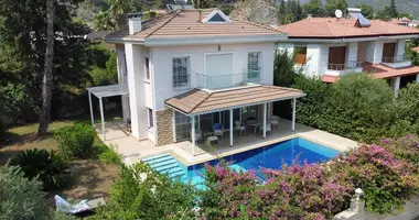 Wohnung 4 Schlafzimmer in Kemer Mezarligi, Türkei