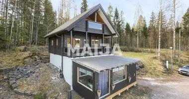 Casa 4 habitaciones en Askola, Finlandia