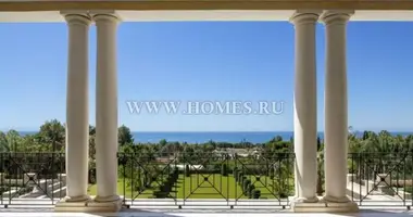 Villa  con Vistas al mar, con Jardín, con Piscina privada en Marbella, España