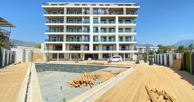 Duplex 4 rooms with parking, with elevator, with swimming pool in Alanya, Turkey