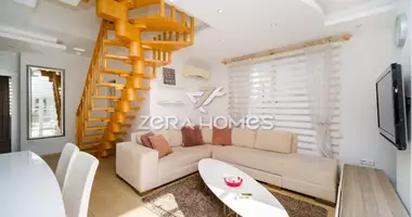 Apartamento 4 habitaciones con amueblado, con ascensor, con airea acondicionado en Alanya, Turquía