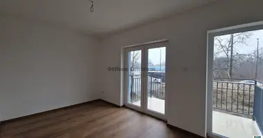 4 room house in Vac, Hungary