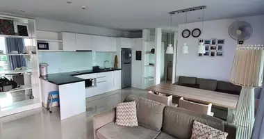 Condo 2 chambres avec Balcon, avec Ascenseur, avec Climatiseur dans Pattaya, Thaïlande