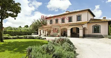 Villa 5 bedrooms in Italy