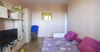 3 room apartment in Scomyslicki sielski Saviet, Belarus