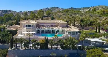 Villa  mit Möbliert, mit Klimaanlage, mit Meerblick in Spanien