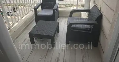 4 room apartment in Ashdod, Israel