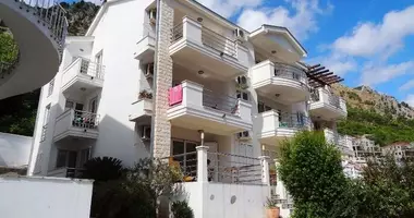 Wohnung in Bijela, Montenegro