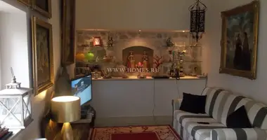 2 bedroom apartment in Taormina, Italy