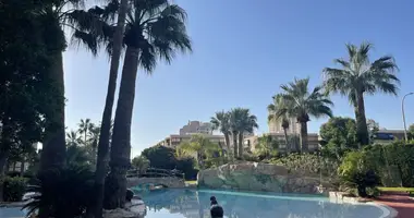 4 bedroom apartment in el Campello, Spain