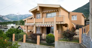 4 bedroom house in Montenegro
