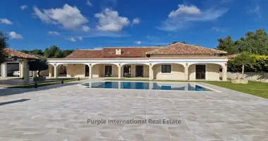 Villa 6 bedrooms in Souni–Zanatzia, Cyprus