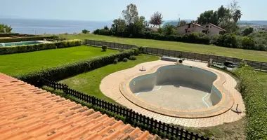 Villa 4 Zimmer mit Schwimmbad in Kallithea, Griechenland