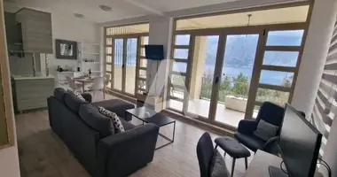 Apartamento 2 habitaciones en Prcanj, Montenegro