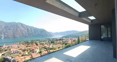 Villa 5 habitaciones con Veranda en Cernobbio, Italia