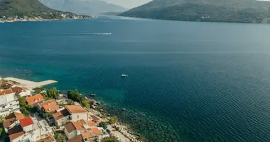 Villa 4 Zimmer mit Doppelt verglaste Fenster, mit Balkon, mit Möbliert in Herceg Novi, Montenegro