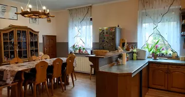 6 room house in Hungary