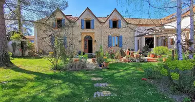 3 bedroom house in Maubourguet, France