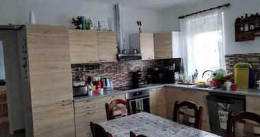 5 room house in Delegyhaza, Hungary