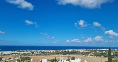 3 bedroom house in Chloraka, Cyprus