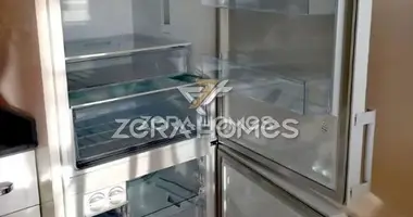 2 room apartment with parking, with elevator, with swimming pool in Mahmutlar, Turkey