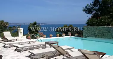 Villa 5 bedrooms with Furnitured, with Air conditioner, with Sea view in Cannes, France