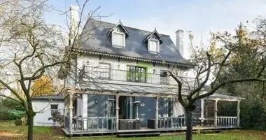 Casa 10 habitaciones en París, Francia