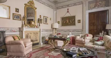 Квартира 2 спальни в Sarzana, Италия