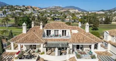3 bedroom apartment in Marbella, Spain