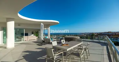 3 bedroom apartment in Benalmadena, Spain