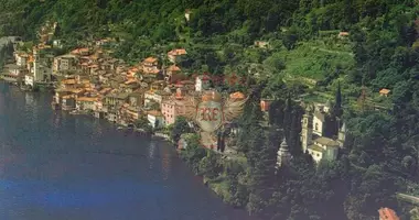 Hotel 400 m² en Como, Italia