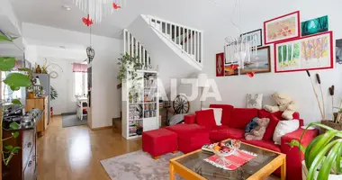 4 bedroom house in Maentsaelae, Finland