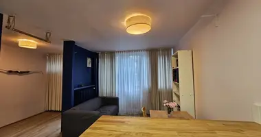 Mieszkanie 2 pokoi w Warszawa, Polska