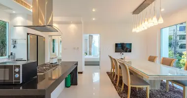 Villa 4 bedrooms in Pa Tong, Thailand
