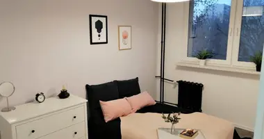 Wohnung 3 zimmer in Warschau, Polen