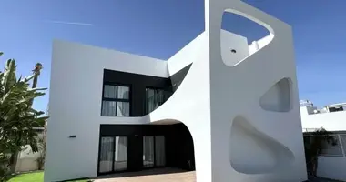 Villa 4 habitaciones con Balcón, con Aire acondicionado, con estacionamiento en Rojales, España