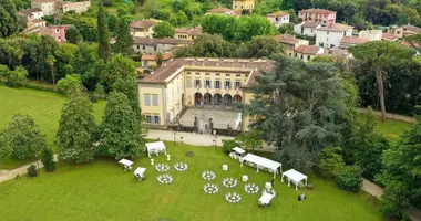 Villa 15 bedrooms in Pisa, Italy
