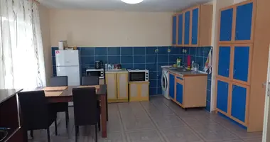 4 bedroom apartment in All countries