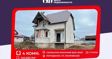 Casa en Maladetchna, Bielorrusia