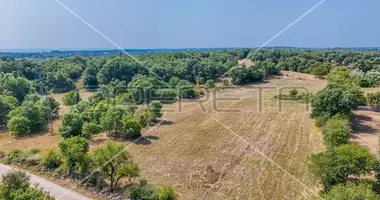 Plot of land in Kavran, Croatia