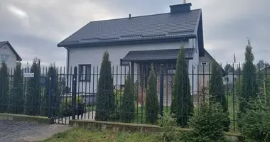 Dom w Viercialiskauski sielski Saviet, Białoruś