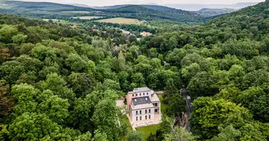 Дом 12 комнат в Будапешт, Венгрия