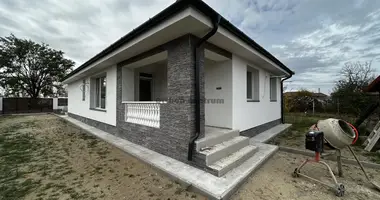 4 room house in Hajdusamson, Hungary