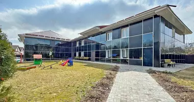 Gewerbefläche 883 m² in Barauljany, Weißrussland